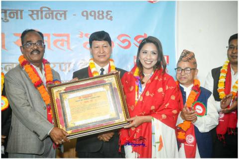 लहना साप्ताहिकको १३औं वार्षिकोत्सवमा नीजि संचारमाध्यमकाे  सुविधा कटौती गर्नु खेदजनक भन्ने आवाज उठ्यो